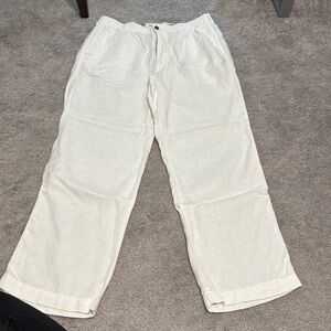 Men’s white linen pants